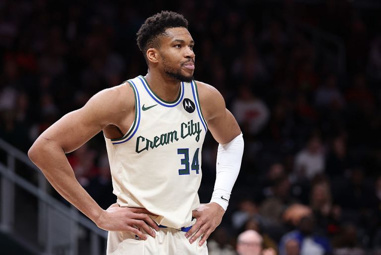 What happened to Giannis Antetokounmpo? Live injury updates for Bucks vs. Nuggets on Friday 1/23/26