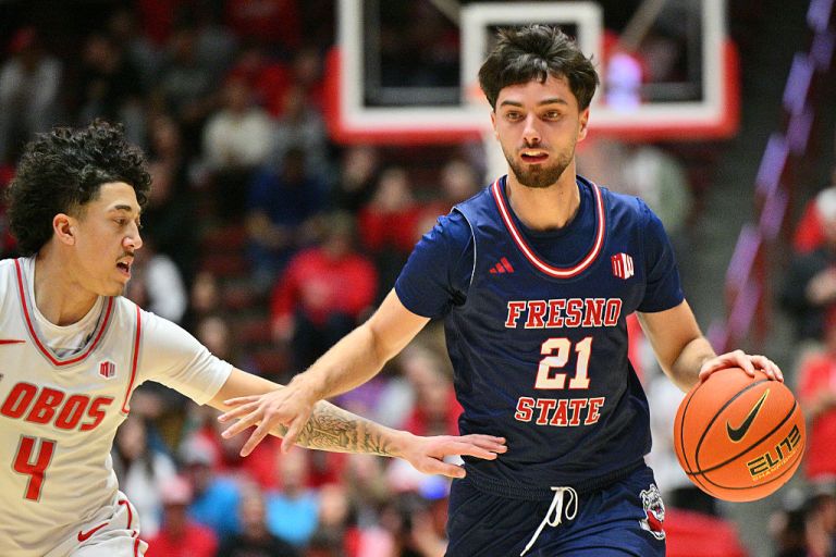 Fresno State Bulldogs vs. UNLV Runnin’ Rebels prediction, pick for NCAAM on Tuesday 2/03/26