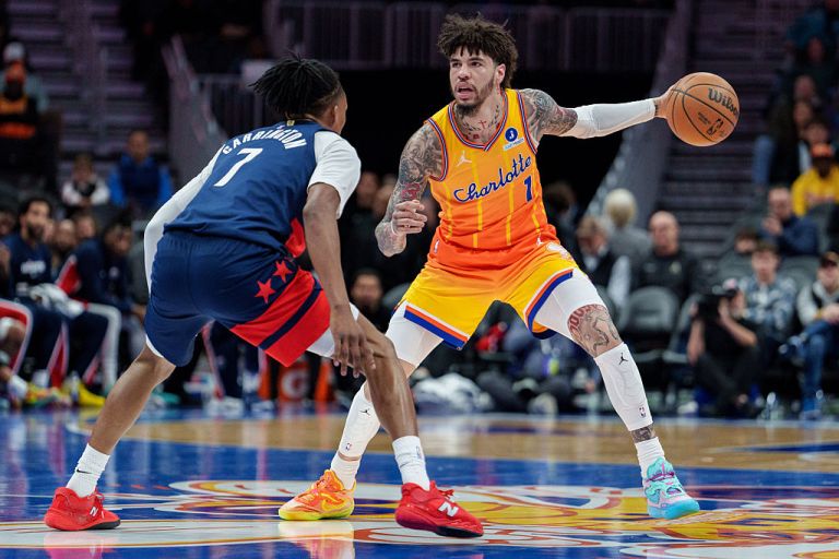 Philadelphia 76ers at Charlotte Hornets prediction, pick on Monday 1/26/26