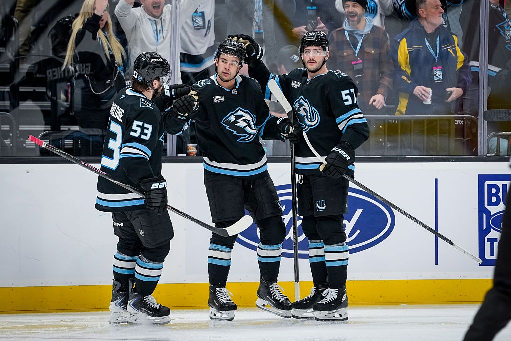 DraftKings NHL Pick6 Fantasy Hockey Picks: Top Plays and Projections for Wednesday 2/25/26