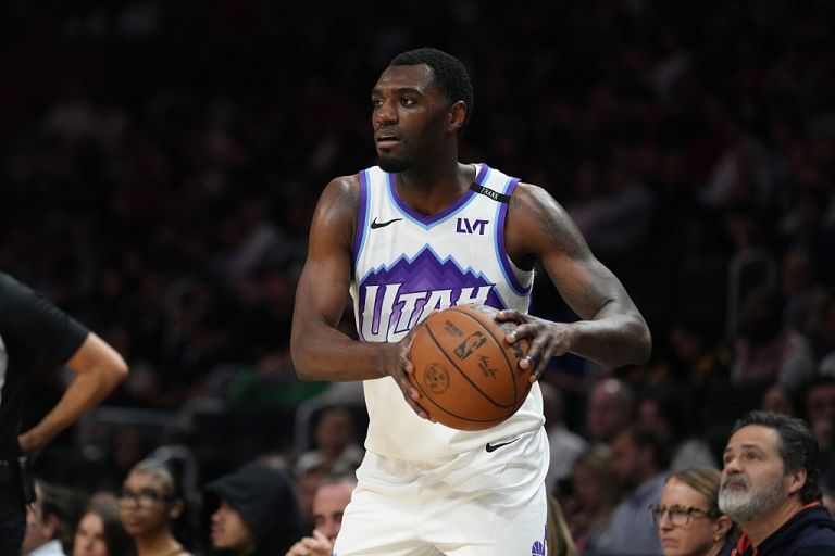 What happened to Vince Williams Jr.? Live injury updates for Jazz vs. Rockets on Monday 2/23/26