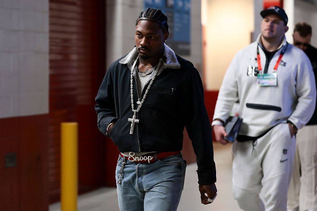 Check out Stefon Diggs’ pre-Super Bowl fit heading into the stadium