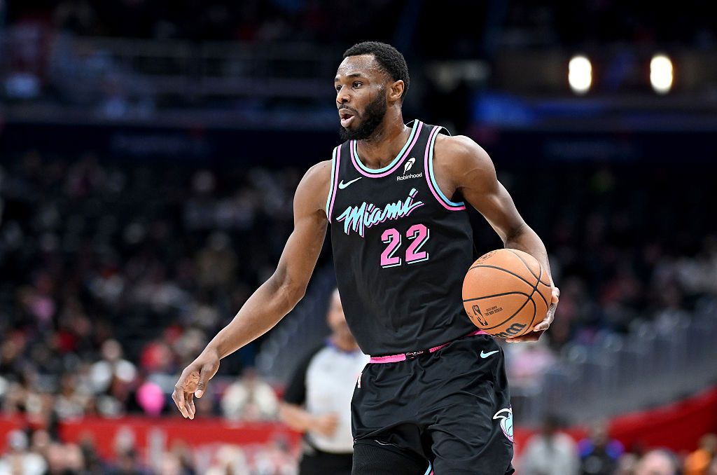 What happened to Andrew Wiggins? Live injury updates for Rockets vs. Heat on Saturday 2/28/26