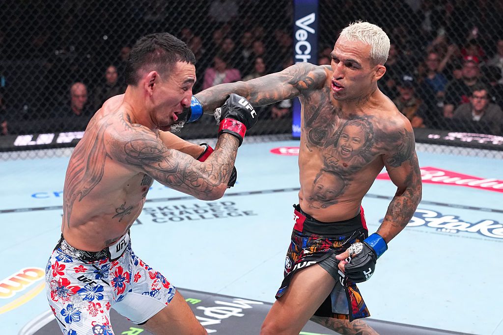 Who won the Max Holloway vs. Charles Oliveira fight? Live BMF title updates from UFC 326