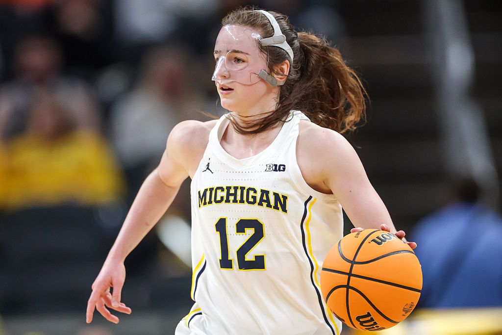 Holy Cross Crusaders at Michigan Wolverines prediction, pick for NCAAW Tournament First Round on Friday 3/20/26