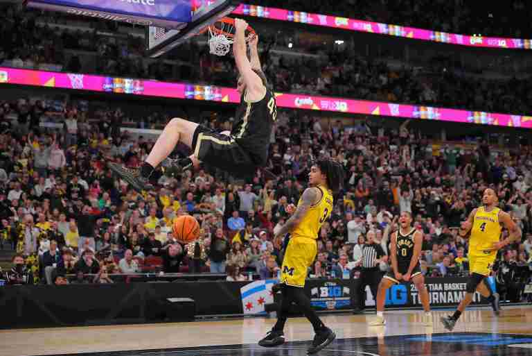 Best March Madness player prop bets for Friday 3/20/26