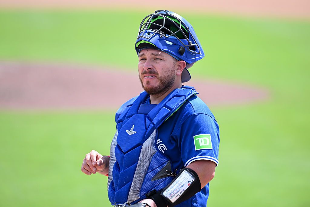 What happened to Alejandro Kirk? Live injury updates for Blue Jays vs. White Sox on 4/3/26