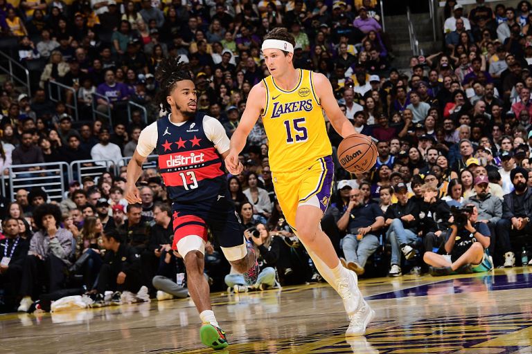 What happened to Austin Reaves? Live injury updates for Lakers vs. Thunder on Thursday 4/2/26
