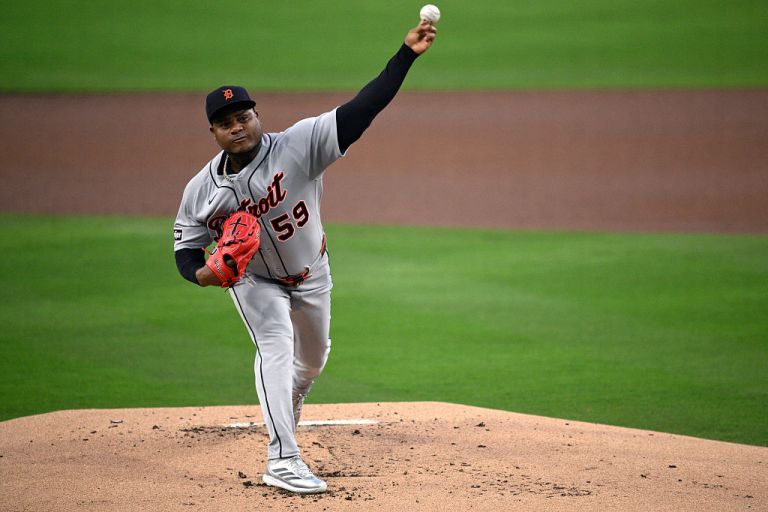 MLB DFS Picks: Starting Pitcher Rankings for Friday 4/3/26