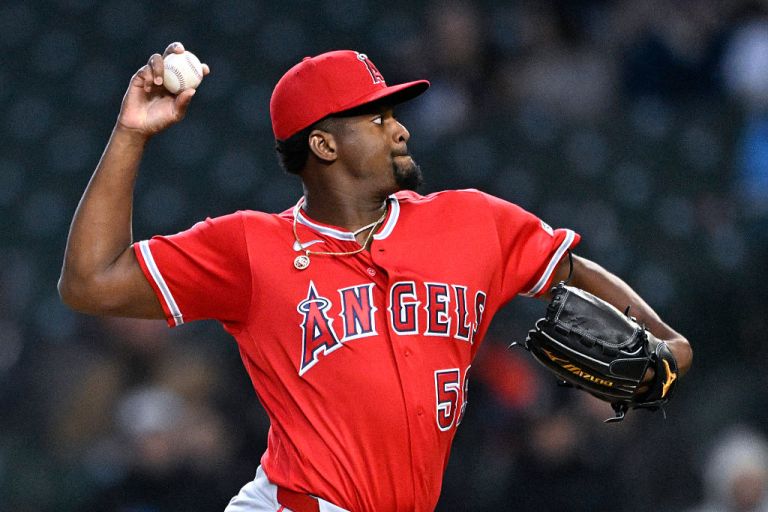 MLB DFS Picks: Top Fantasy Baseball Value Plays for Monday 4/6/26