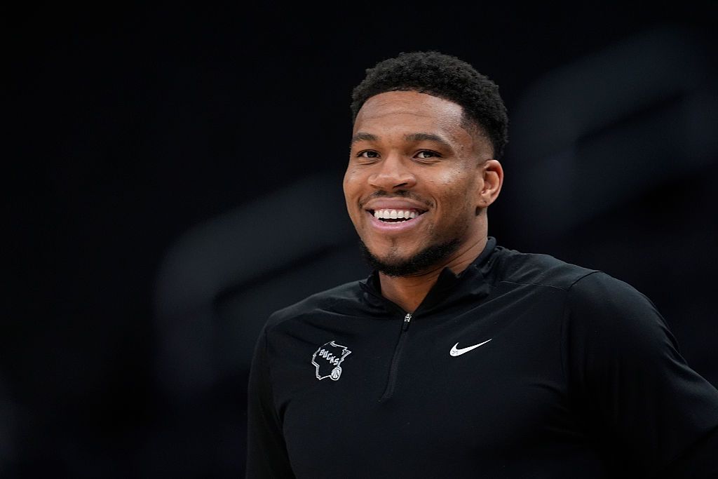 Giannis Antetokounmpo trade details: live reactions, trade grade