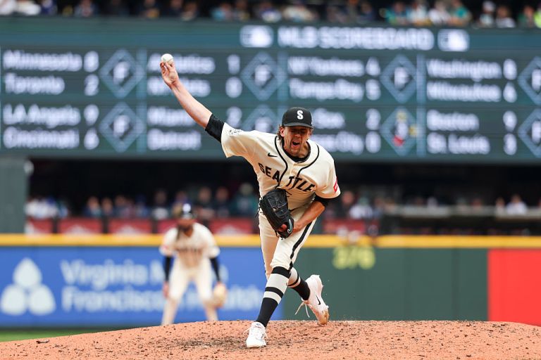 MLB DFS Picks: Starting Pitcher Rankings for Friday 4/17/26