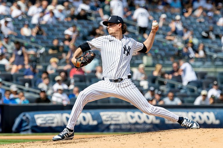 MLB DFS Picks: Starting Pitcher Rankings for Wednesday 4/22/26