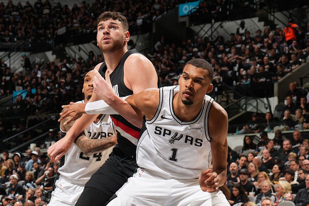 What happened to Victor Wembanyama? Live injury updates for Spurs vs. Trail Blazers on Tuesday 4/21/26