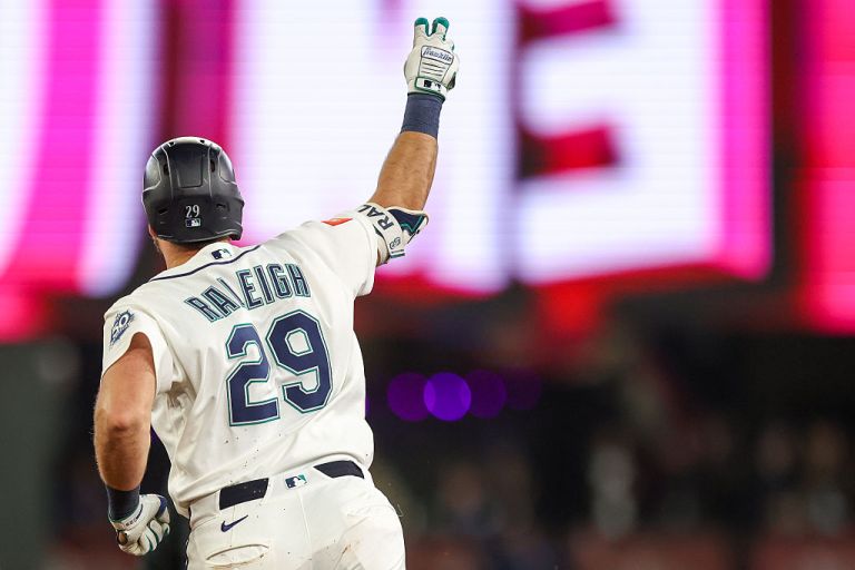 Seattle Mariners at St. Louis Cardinals prediction, pick for Friday 4/24/26