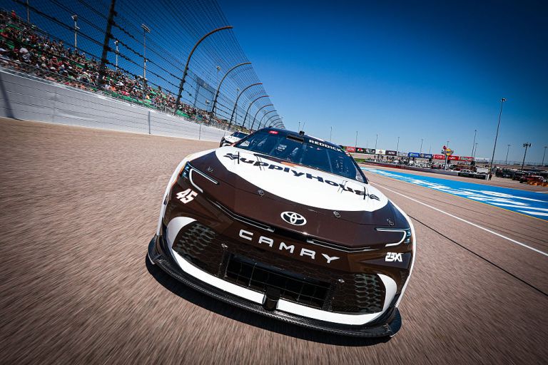 NASCAR Fantasy Rankings: Top DraftKings Picks for the 2026 Cup Series NASCAR FireKeepers Casino 400