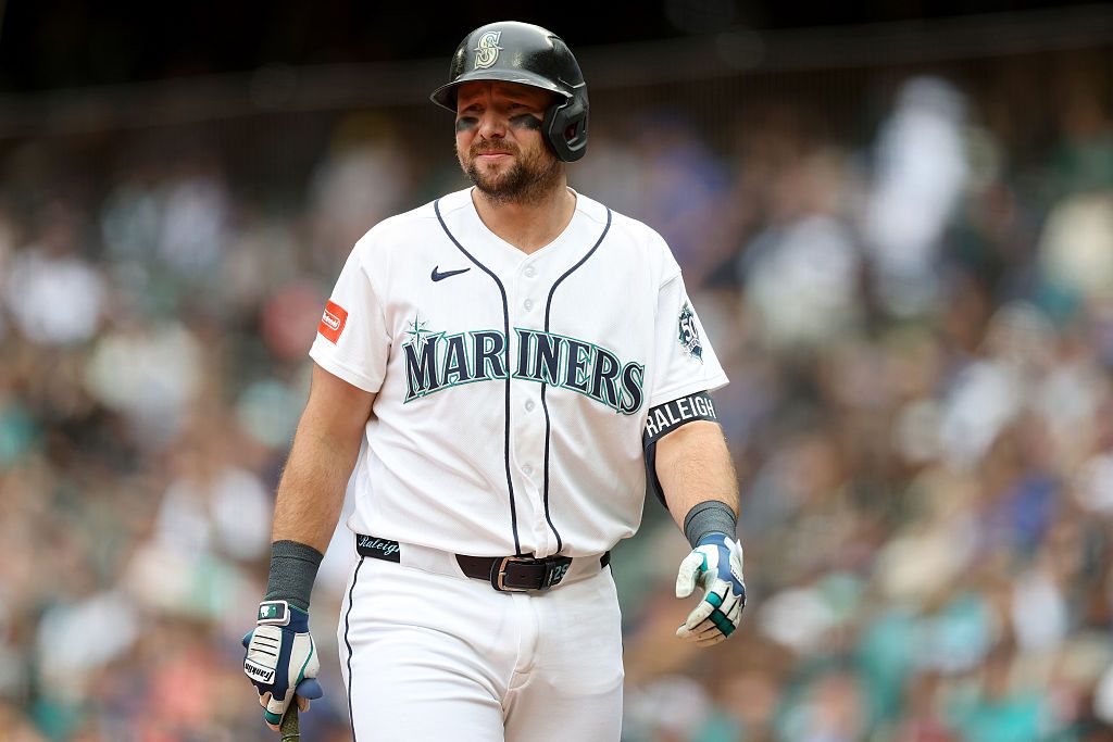 What happened to Cal Raleigh? Live injury updates for Mariners vs. Astros on 5/13/26