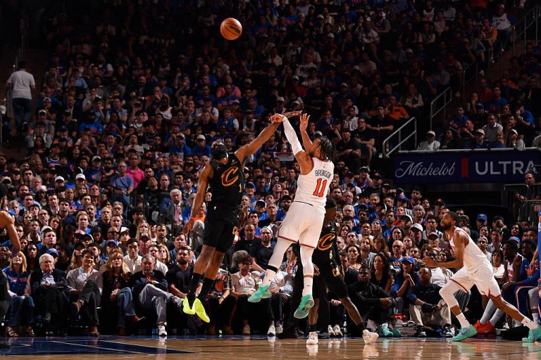 New York Knicks at Cleveland Cavaliers prediction, pick for Game 4 Monday 5/25/26