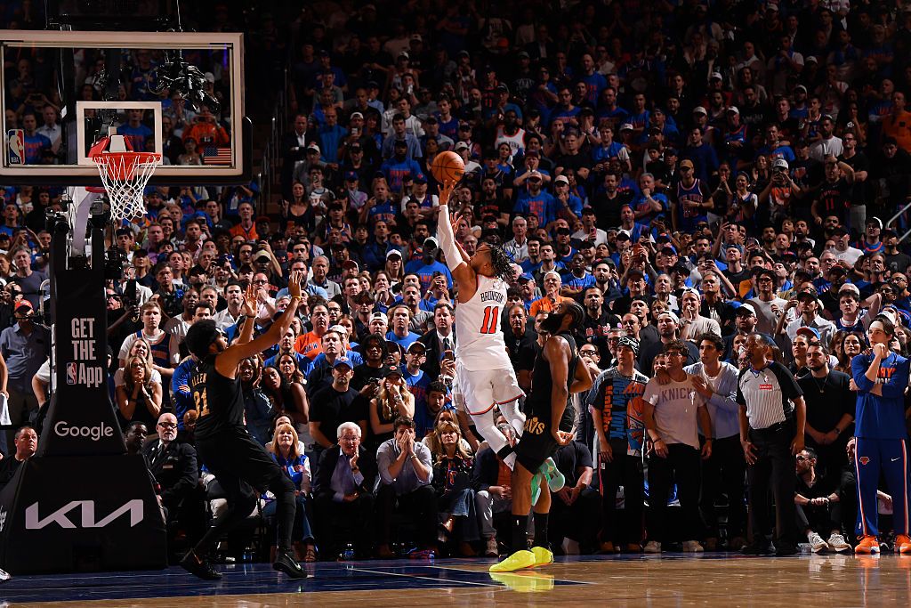 Cleveland Cavaliers at New York Knicks betting splits, odds for Game 2 Thursday 5/21/26