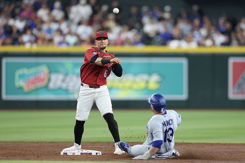 What happened to Max Muncy and Ildemaro Vargas? Live injury updates for Dodgers vs. Diamondbacks on 6/4/26