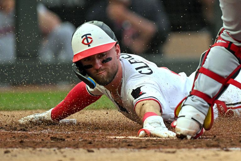 Fantasy Baseball Cheat Sheet: Top DraftKings MLB DFS Plays for Saturday 7/25/26
