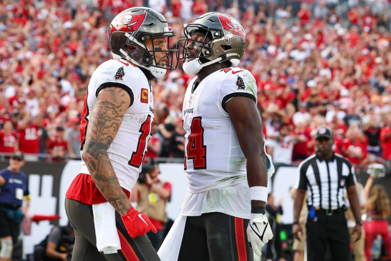 Will Chris Godwin and Mike Evans play vs. the Eagles?