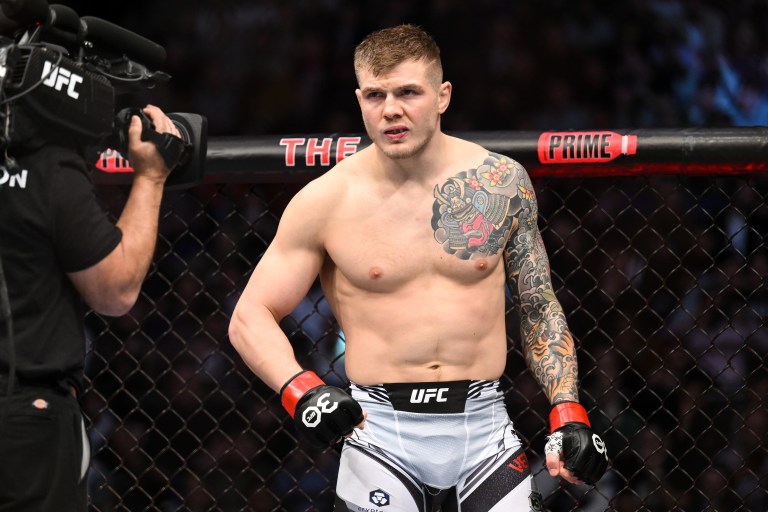 UFC Picks: Top DraftKings DFS Fantasy MMA Targets, Values for Vettori vs. Dolidze 2