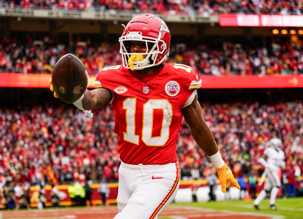 Fantasy Football Picks: Ravens vs. Chiefs DraftKings NFL DFS TNF Showdown Strategy