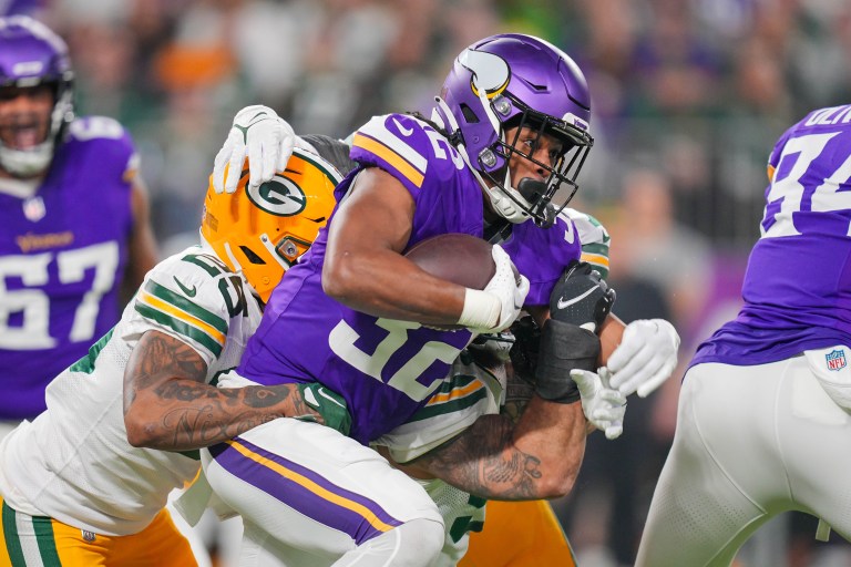 If you drafted Aaron Jones, should you pick up Ty Chandler on waivers?