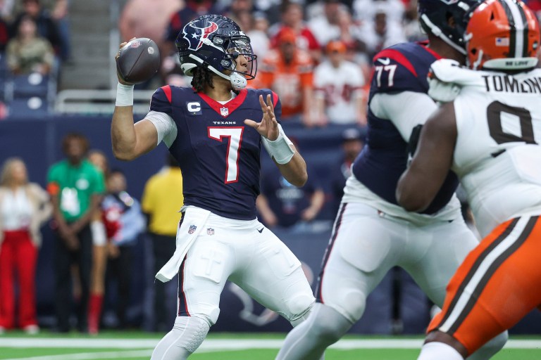 Betting Texans vs. Ravens against the spread in the 2024 NFL Divisional round