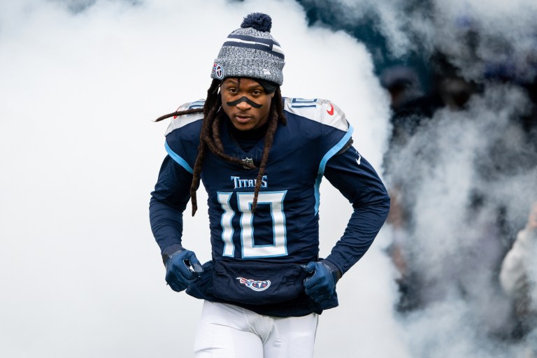 Report: WR DeAndre Hopkins (knee) could miss four to six weeks