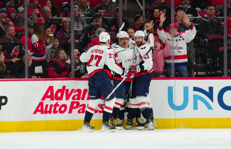 Alex Ovechkin ties Wayne Gretzky’s NHL all-time goals record