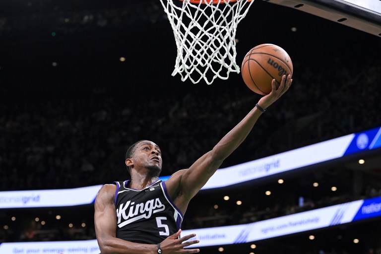 Kings vs. Hawks pick against the spread, over/under for Friday, December 29