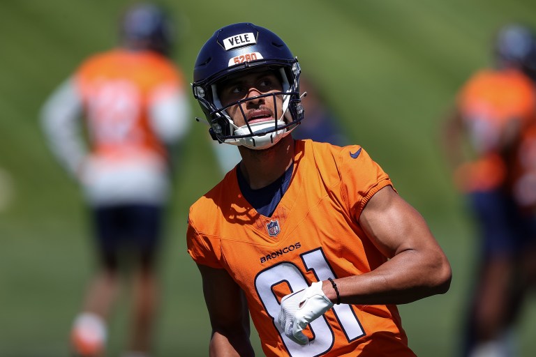 NFL Week 7 Start or Sit: Devaughn Vele