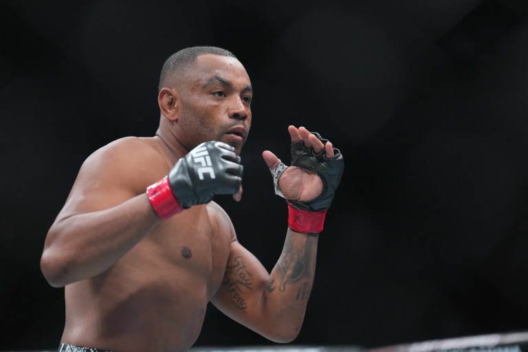 Picks, Best Bets for UFC Fight Night: Dern vs. Ribas 2