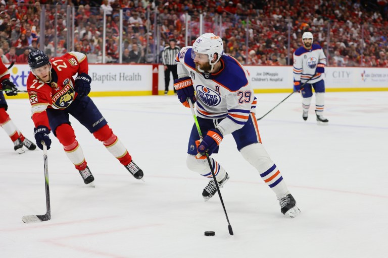Oilers C Leon Draisaitl signs eight-year, $112 million extension
