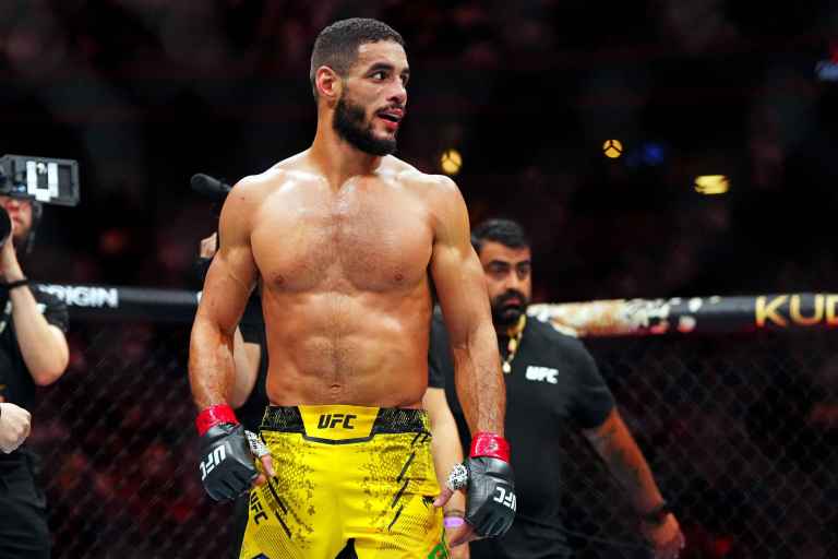 UFC Picks: Top DraftKings DFS Fantasy MMA Targets, Values for Lewis vs. Teixeira