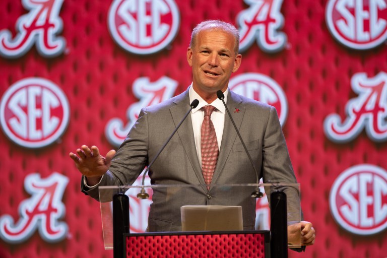 College Football Market Analysis: Odds, Predictions to Consider on DraftKings Sportsbook To Win the Bear Bryant Award