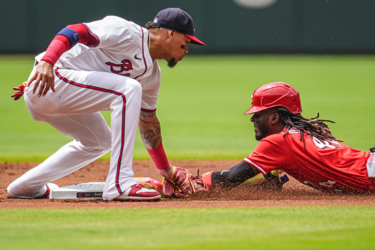 Elly De La Cruz steals No. 50 in Reds’ 9-4 win