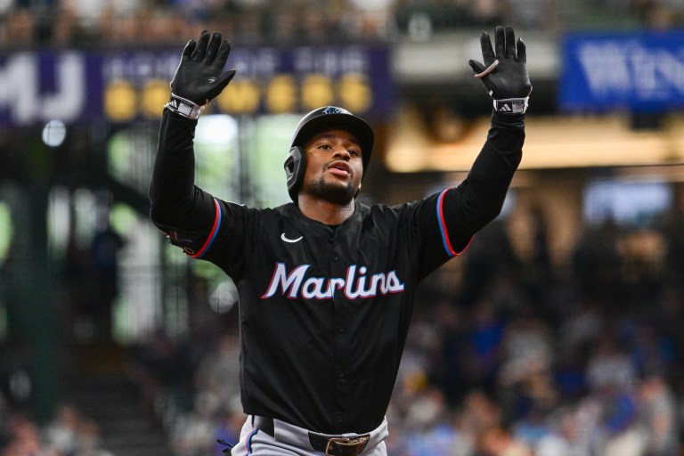 Xavier Edwards hits for the cycle