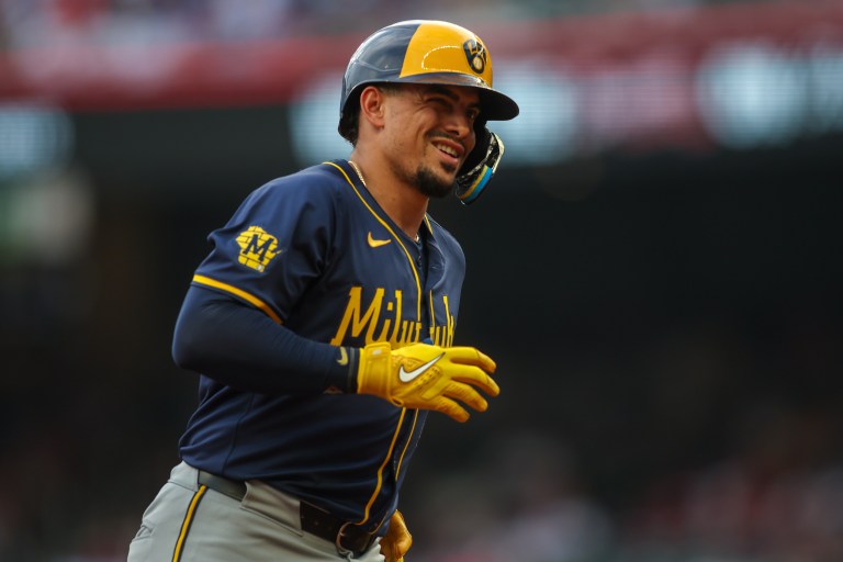 Brewers cruise past Braves in 10-0 win