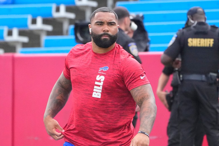 Buffalo Bills waive DL Gable Steveson