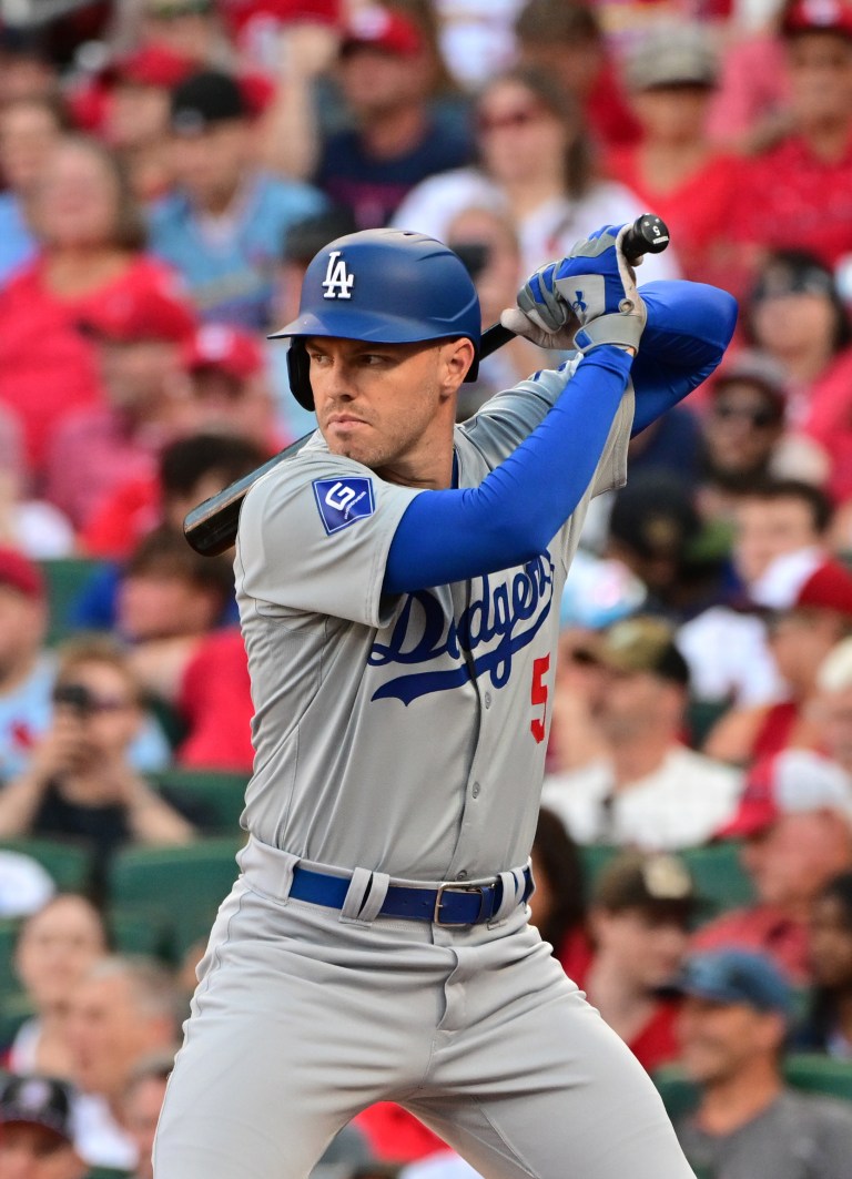 Los Angeles Dodgers 1B Freddie Freeman will return to starting lineup on Friday