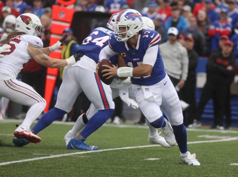 Bills QB Josh Allen circles the wagons vs. the Cardinals