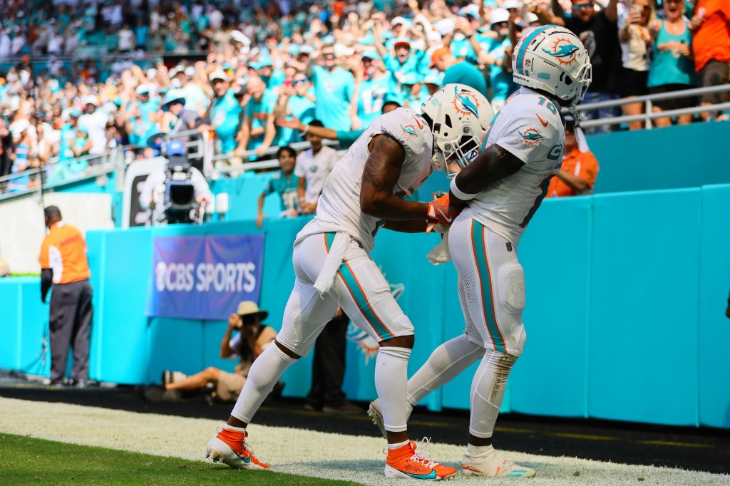 How did things in Miami spiral out of control to the point of Tyreek Hill being handcuffed?