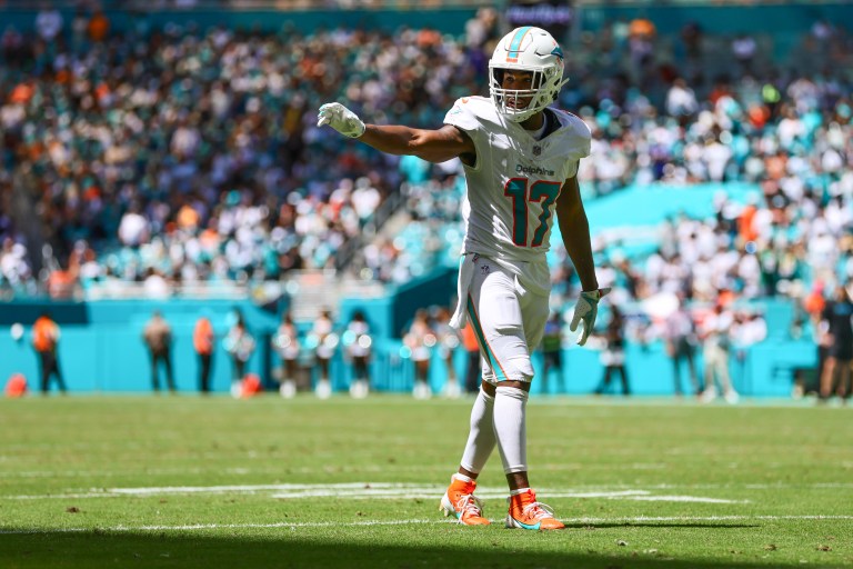 Monday Night Football Start ‘Em, Sit ‘Em Fantasy Football Picks for Rams vs. Dolphins