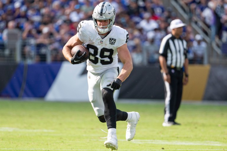 NFL Week 7 Tight End Player Prop Bets for George Kittle, Brock Bowers and David Njoku