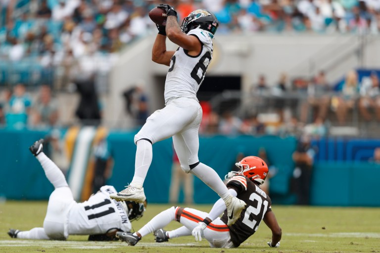 Brenton Strange Start or Sit: Week 3 Fantasy Football Advice