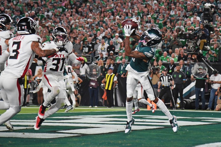 DeVonta Smith  Live Injury Updates
