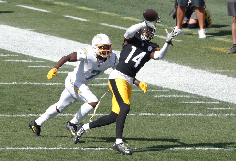 Fantasy Football Cheat Sheet: Top DraftKings NFL DFS Plays for Week 4
